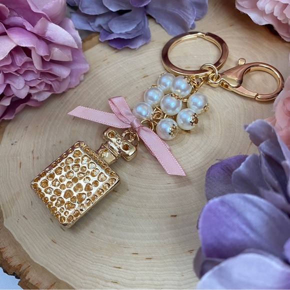 Chic Crystal Gemstone Perfume Bottle Keychain Charm - Picture 9 of 10